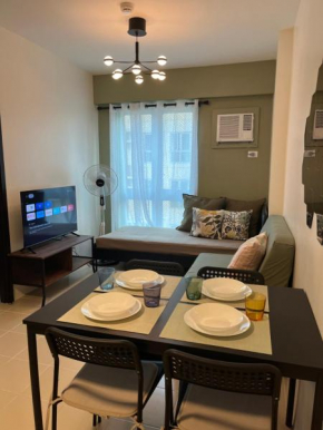 The Rochester, Bridgeview Tower - 1BR Apartment